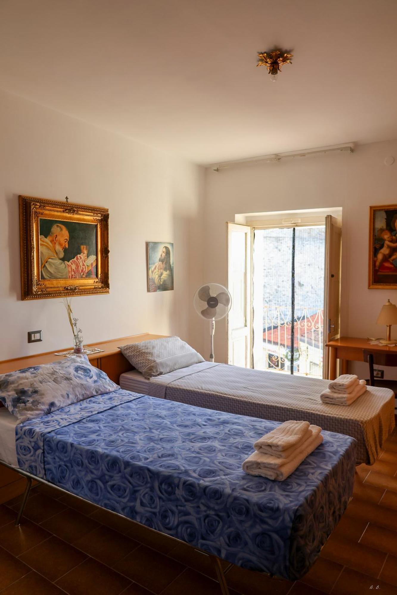 Hostel San Mercurio Toro المظهر الخارجي الصورة