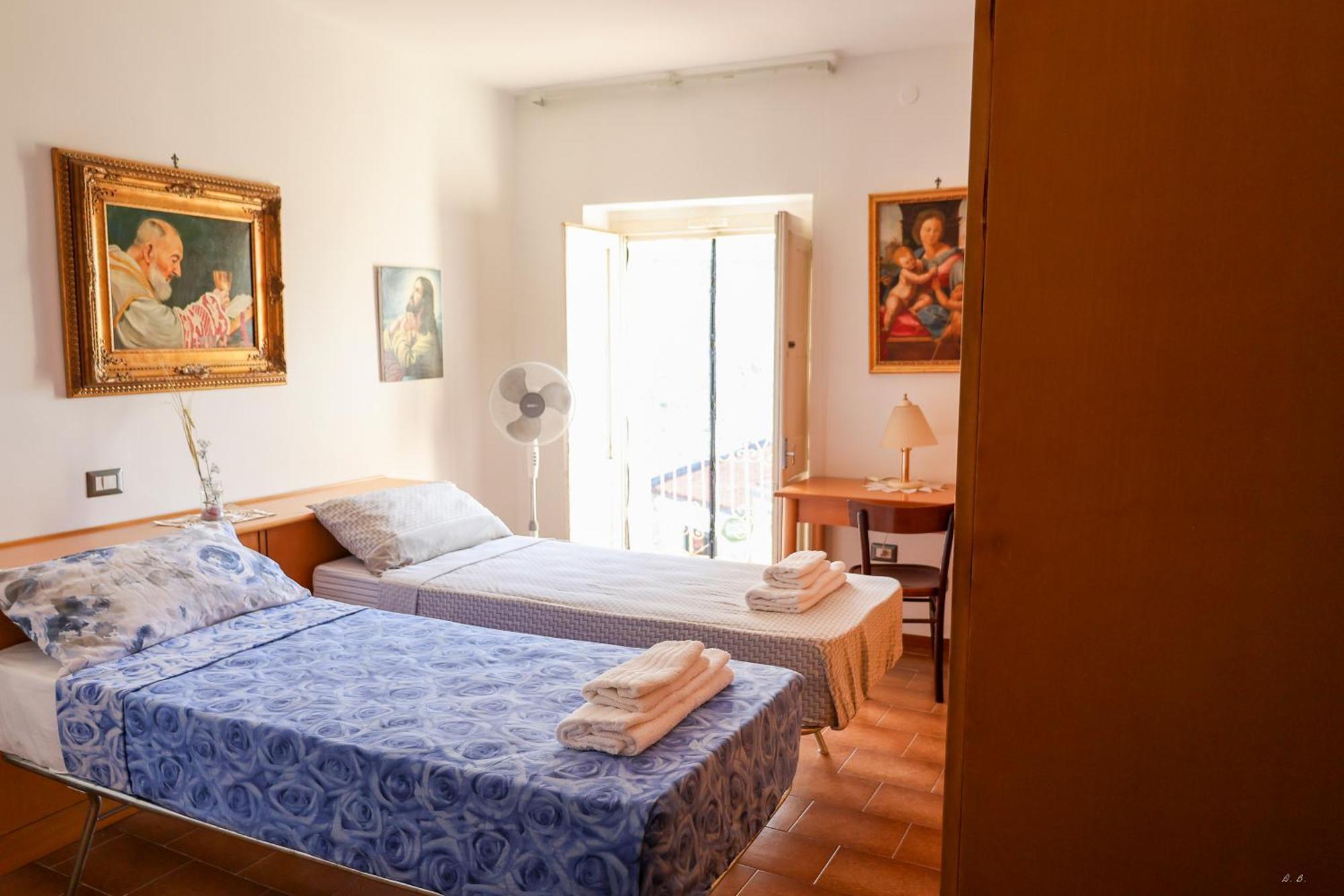 Hostel San Mercurio Toro المظهر الخارجي الصورة